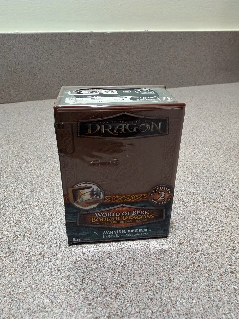 Dragon World of Berk Book of Dragons Volume 2 - Brown
